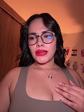Snapshot of andra_rose chatting on July 3, 2026, 11:00 pm andra rose online show from July 3, 2026, 11:00 pm
