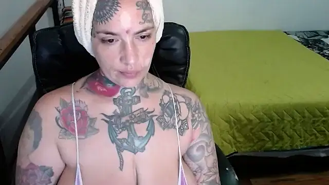 VampGirl1 online show from January 16, 2025, 12:31 pm