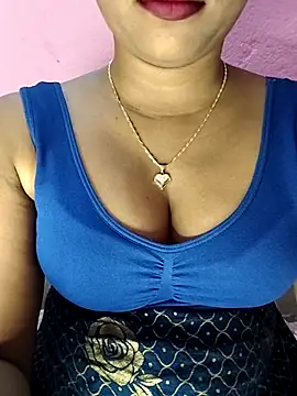 Snapshot of ANGE-MOU chatting on March 10, 2025, 7:29 pm ANGE-MOU online show from March 10, 2025, 7:29 pm