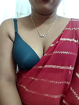 Snapshot of ANGE-MOU chatting on December 23, 2025, 1:36 am ANGE-MOU online show from December 23, 2025, 1:36 am