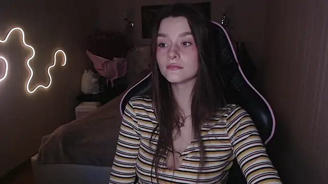 jeann elsaa online show from December 1, 2024, 11:36 pm