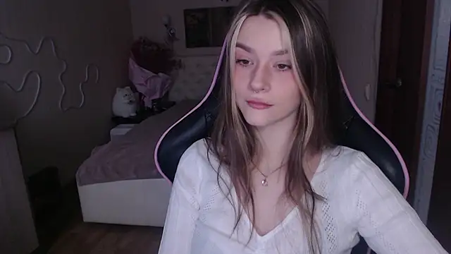 jeann elsaa online show from February 28, 2025, 4:43 am