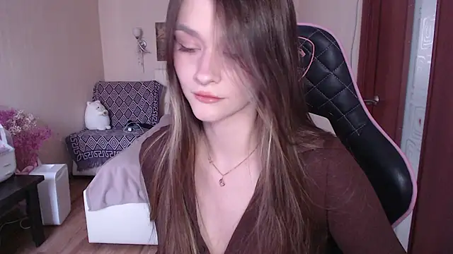 jeann elsaa online show from March 16, 2026, 4:51 am