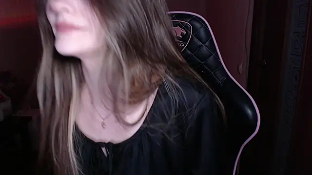 jeann elsaa online show from April 5, 2026, 9:12 pm