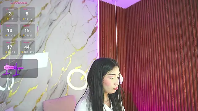 haylie  online show from March 13, 2025, 4:38 am