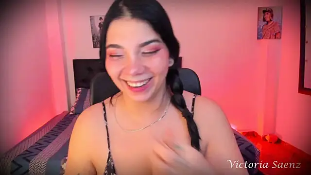 victoriaasaenz  online show from September 19, 2025, 12:34 am