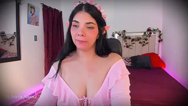 victoriaasaenz  online show from February 15, 2026, 1:13 am