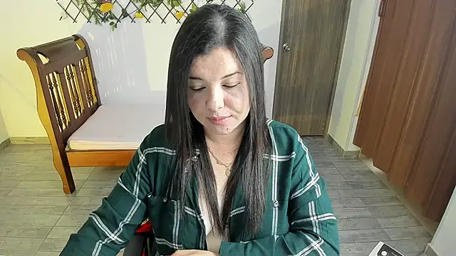 yuya ss online show from January 28, 2025, 2:42 pm