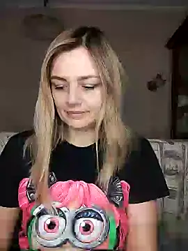 KrissSexi online show from March 17, 2025, 4:33 pm