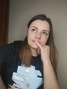 KrissSexi online show from April 4, 2026, 7:00 pm