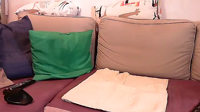 chrichri38xh online show from February 7, 2025, 3:08 pm