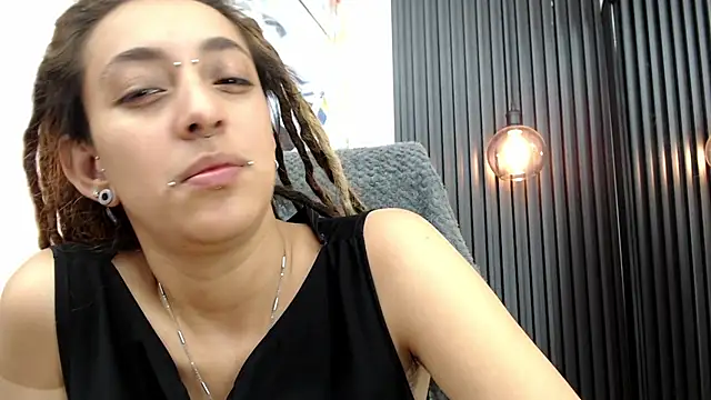 Snapshot of ORIANNA_BODMOD chatting on July 9, 2026, 7:34 am ORIANNA BODMOD online show from July 9, 2026, 7:34 am