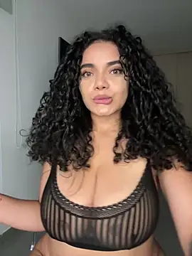 Mariecurl online show from May 16, 2026, 11:03 pm