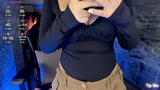 LunaBaker-1 online show from March 8, 2026, 2:04 am