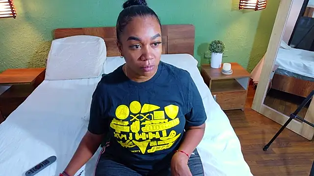 dannaahbrown online show from February 24, 2026, 12:47 pm