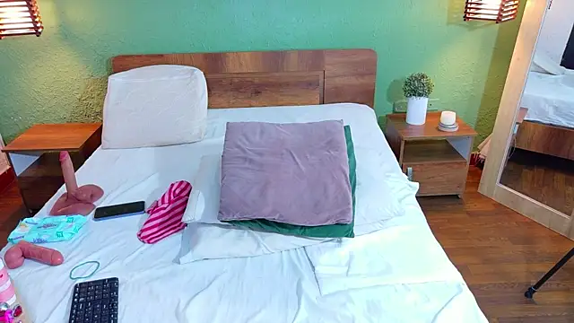 dannaahbrown online show from March 4, 2026, 8:04 pm