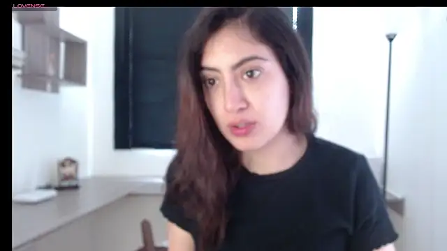 MIYESSI online show from February 9, 2025, 2:50 pm