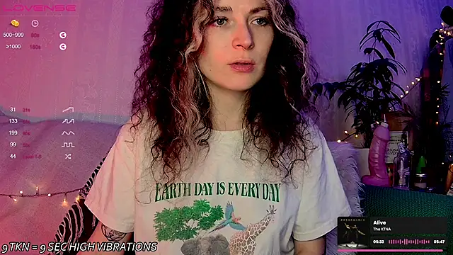 IttyKitty online show from January 17, 2025, 8:22 pm