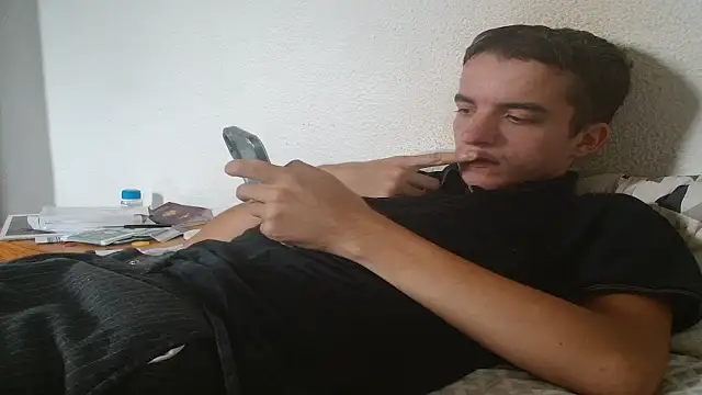 Tombgy07 online show from September 14, 2025, 12:59 pm