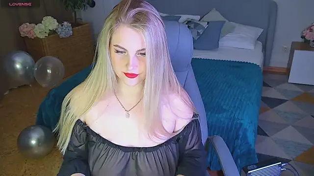 Snapshot of anita_blairr chatting on December 10, 2024, 1:00 am anita blairr online show from December 10, 2024, 1:00 am