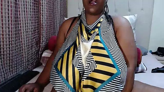 CHOCOLATEDARKBUSTYX online show from November 23, 2025, 6:30 pm