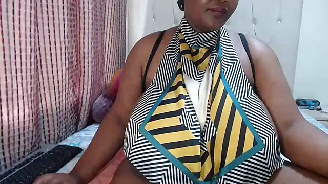 CHOCOLATEDARKBUSTYX online show from December 4, 2025, 9:51 am