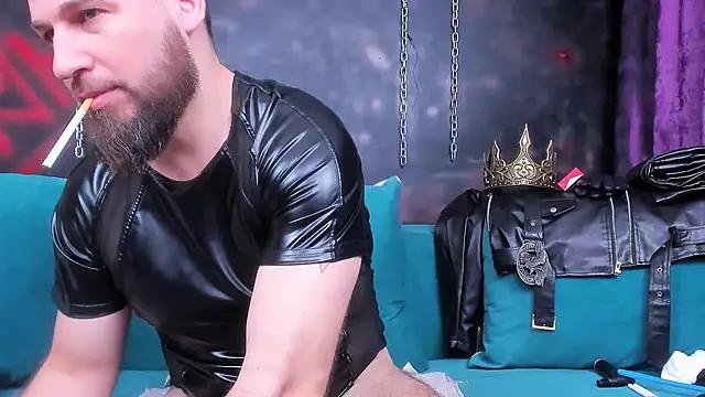 ArmandoSteel4u online show from November 18, 2025, 9:30 pm