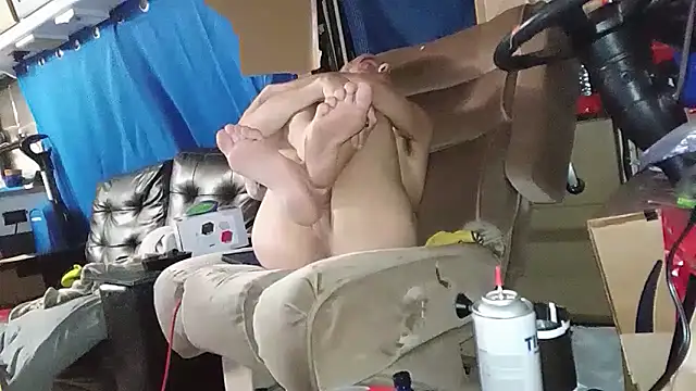 JunkieLiLMethWhore online show from February 25, 2026, 2:43 am