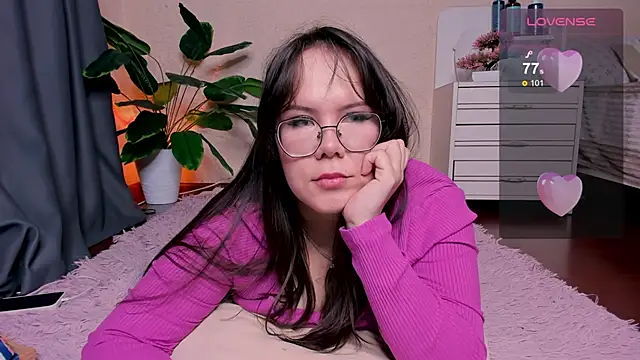 Snapshot of _Rein_ chatting on February 18, 2025, 7:43 am Rein online show from February 18, 2025, 7:43 am