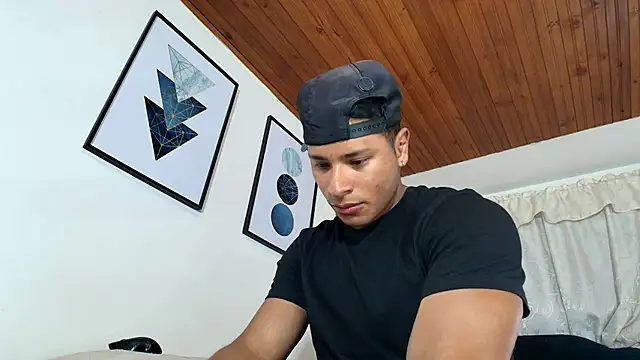 sam her online show from October 24, 2025, 9:11 pm