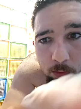 juuuaniii online show from March 25, 2026, 8:37 pm