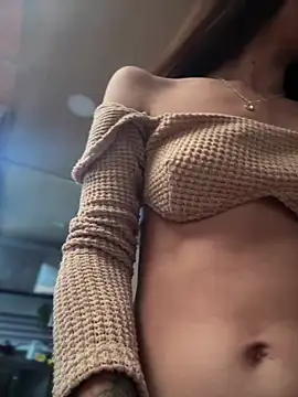 lauravasquez online show from February 14, 2025, 8:05 pm