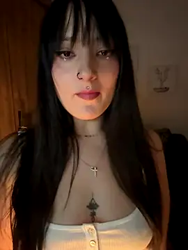 Snapshot of Megan_lu2 chatting on December 6, 2024, 1:29 am Megan lu2 online show from December 6, 2024, 1:29 am