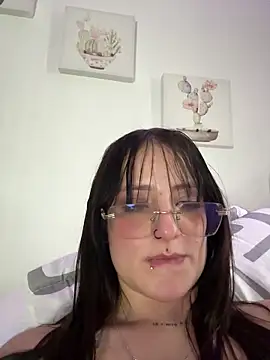 Snapshot of Megan_lu2 chatting on February 9, 2025, 5:29 am Megan lu2 online show from February 9, 2025, 5:29 am