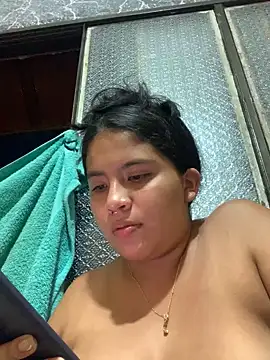 Snapshot of moncerrat_luna chatting on December 1, 2024, 11:14 pm moncerrat luna online show from December 1, 2024, 11:14 pm