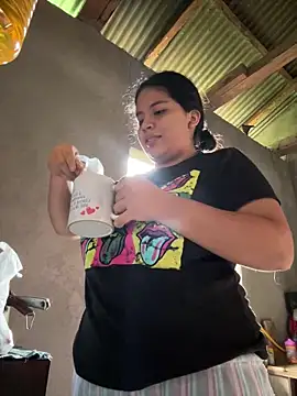 Snapshot of moncerrat_luna chatting on March 15, 2025, 1:29 pm moncerrat luna online show from March 15, 2025, 1:29 pm