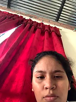 Snapshot of moncerrat_luna chatting on October 5, 2025, 9:56 pm moncerrat luna online show from October 5, 2025, 9:56 pm