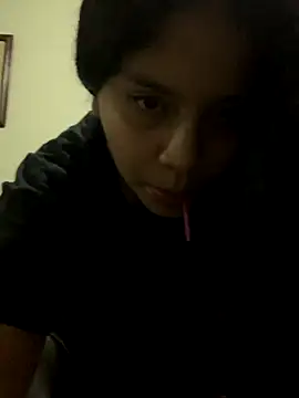 Snapshot of moncerrat_luna chatting on November 4, 2025, 2:10 am moncerrat luna online show from November 4, 2025, 2:10 am