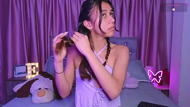 Emiily Scott1 online show from November 5, 2025, 10:32 pm