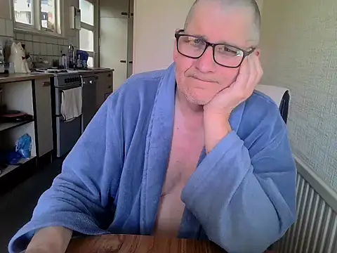 daddyflash online show from April 8, 2026, 9:20 am