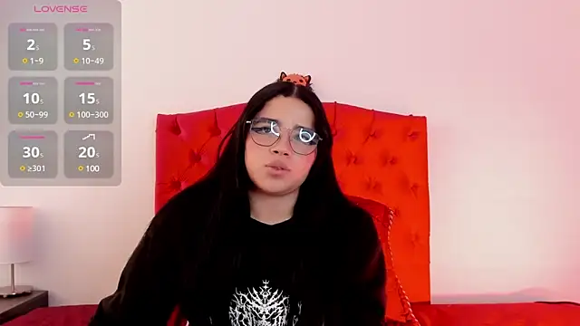 aliice walker  online show from December 19, 2024, 6:34 pm