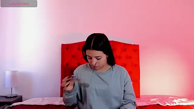 aliice walker  online show from December 20, 2024, 12:27 pm