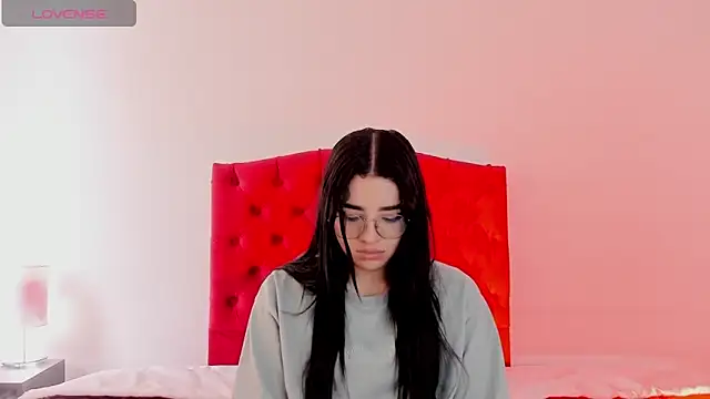 aliice walker  online show from December 20, 2024, 6:35 pm