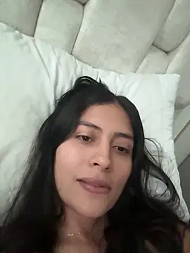 Sophie  Foxxx online show from September 26, 2025, 1:04 pm