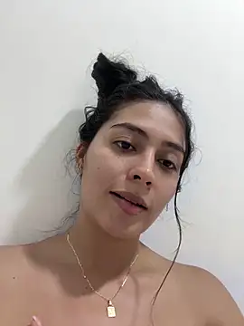 Sophie  Foxxx online show from October 3, 2025, 4:31 am