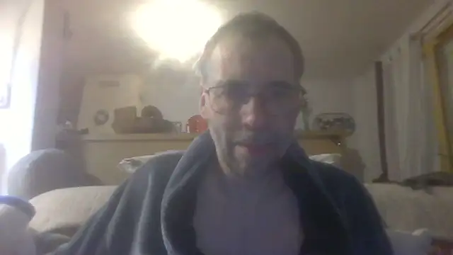 ptitcanard60600 online show from January 7, 2026, 10:56 pm