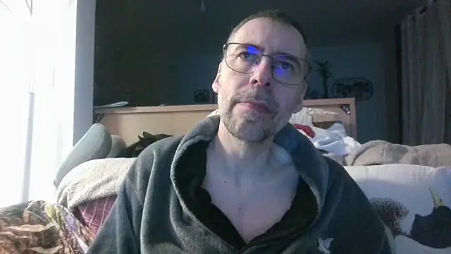 ptitcanard60600 online show from March 15, 2026, 9:43 pm