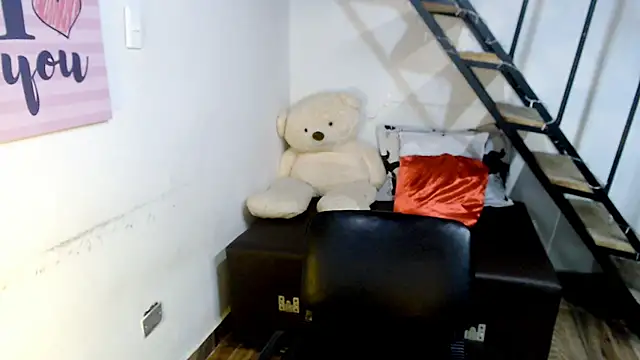 samantha baby  online show from January 24, 2025, 1:24 am