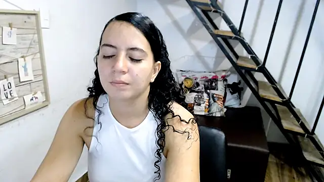 samantha baby  online show from March 12, 2025, 9:24 pm