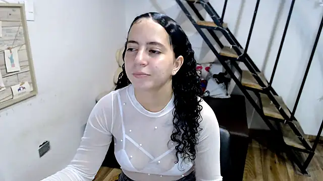 samantha baby  online show from March 17, 2025, 8:19 pm